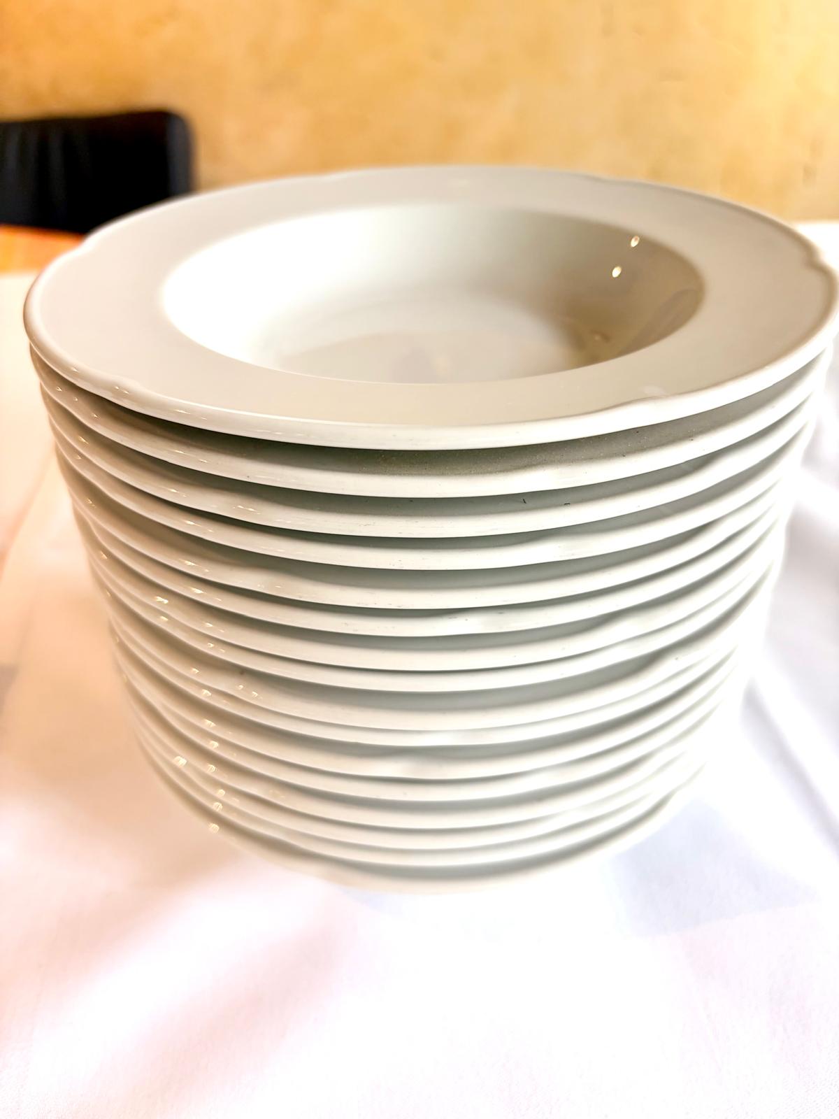 15x Suppenteller tief Porzellan weiß für Gastro / Restaurant image